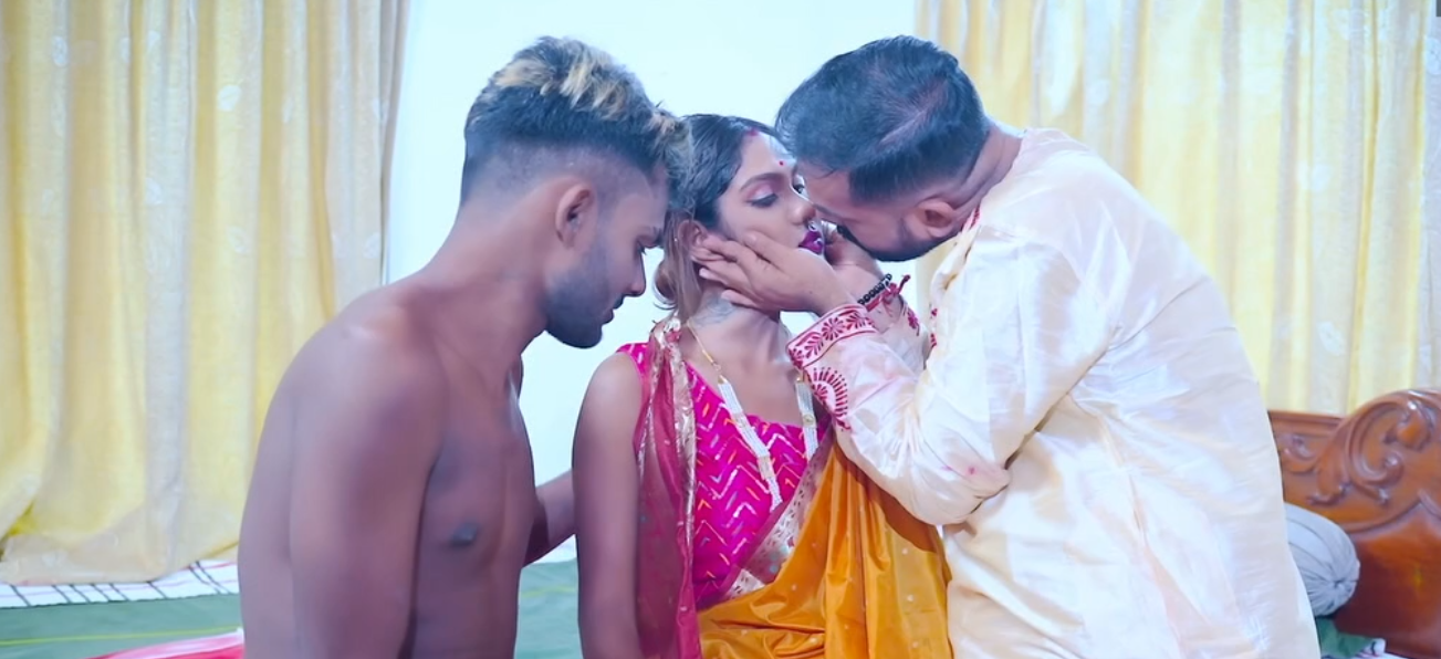 Tharki Jamindar Babu Ne Apne Naukar Ke Biwi Ke Sath Kia Kand Aur Khub Pela